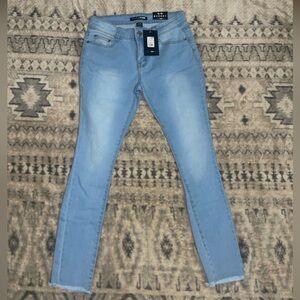 Fashion nova skinny jeans